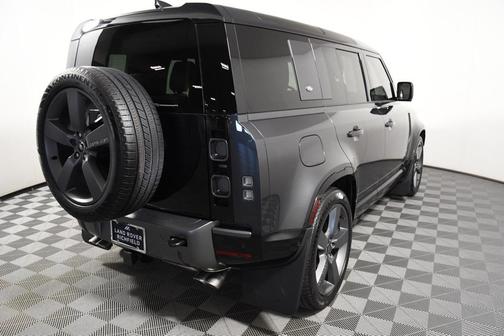 2024 Land Rover Defender 110 P525 Carpathian Edition