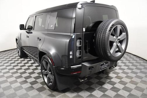 2024 Land Rover Defender 110 P525 Carpathian Edition