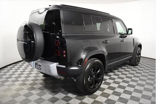 2025 Land Rover Defender 110 P400 S