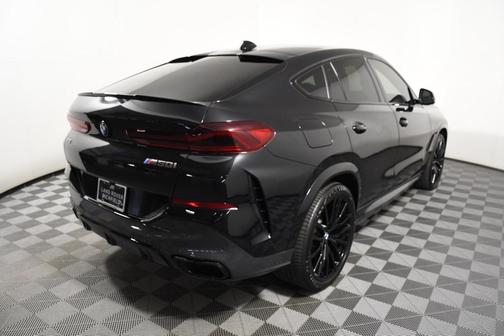2022 BMW X6 M50i