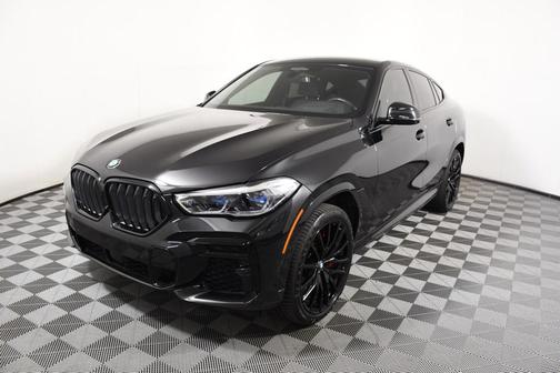 2022 BMW X6 M50i