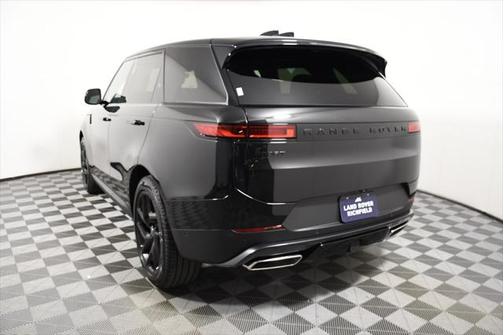 2025 Land Rover Range Rover Sport SE