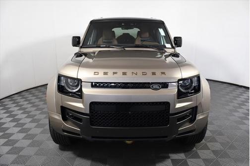 2025 Land Rover Defender 110 V8