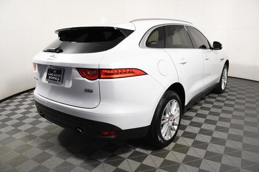 2018 Jaguar F-PACE 25t Prestige