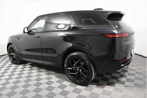 2025 Land Rover Range Rover Sport SE