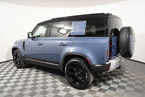 2025 Land Rover Defender 110 P300