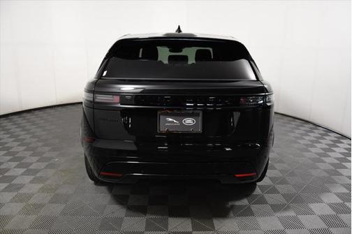 2026 Land Rover Range Rover Velar P250 SE R-Dynamic