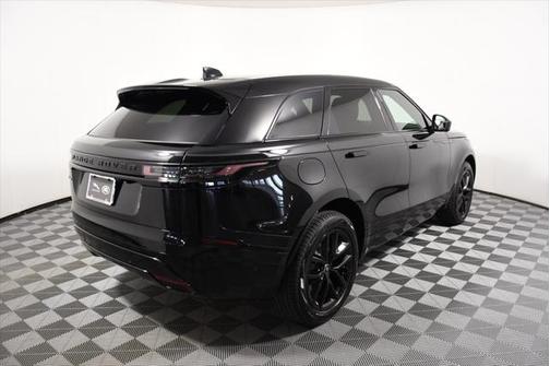 2026 Land Rover Range Rover Velar P250 SE R-Dynamic