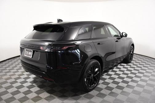 2026 Land Rover Range Rover Velar P250 SE R-Dynamic