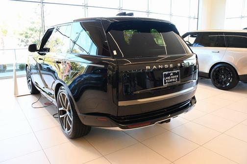 2025 Land Rover Range Rover P400 SE