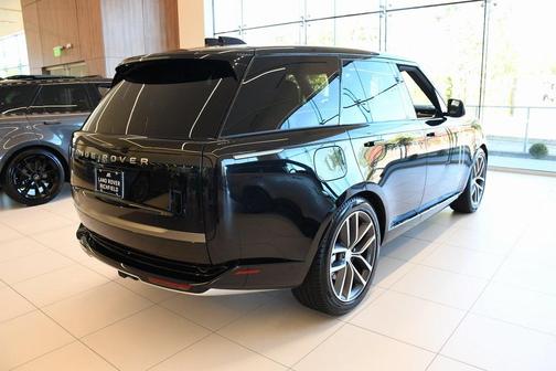 2025 Land Rover Range Rover P400 SE
