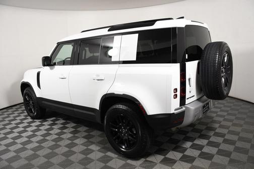 2025 Land Rover Defender 110 P300