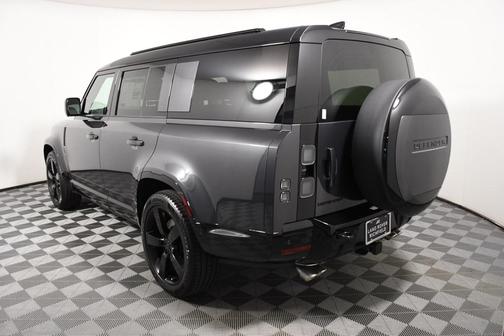 2026 Land Rover Defender V8