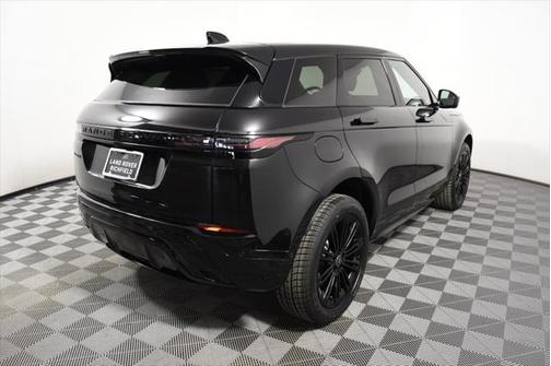 2026 Land Rover Range Rover Evoque Dynamic SE