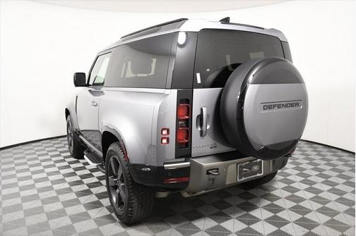 2022 Land Rover Defender 90 X-Dynamic S