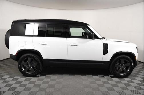 2025 Land Rover Defender 110 P300