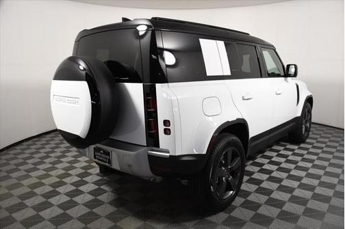 2025 Land Rover Defender 110 P300