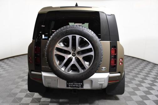 2022 Land Rover Defender 110 XS Edition