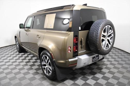 2022 Land Rover Defender 110 XS Edition