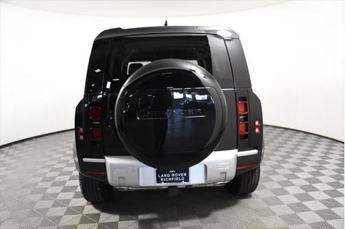 2025 Land Rover Defender 110 P400 S