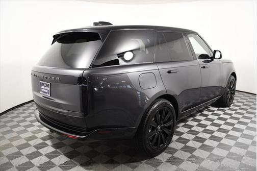 2025 Land Rover Range Rover P530 SE