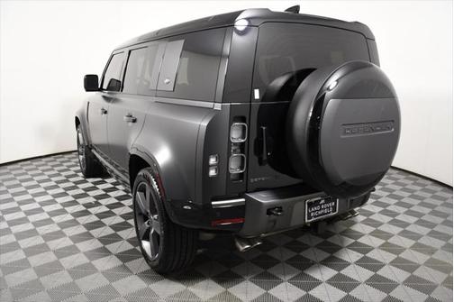 2024 Land Rover Defender 110 P525 Carpathian Edition