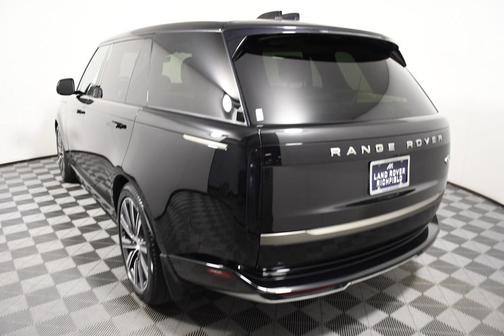 2023 Land Rover Range Rover P530 SE