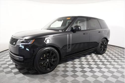 2025 Land Rover Range Rover P550e SE
