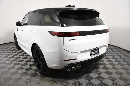 2025 Land Rover Range Rover Sport SE