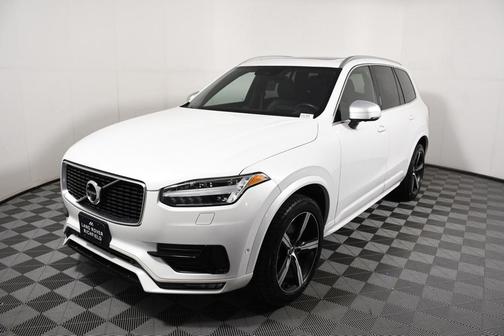 2019 Volvo XC90 T6 R-Design