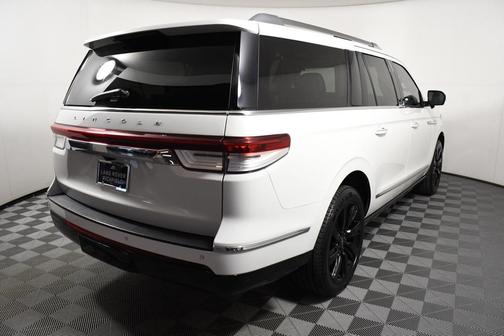2022 Lincoln Navigator Reserve
