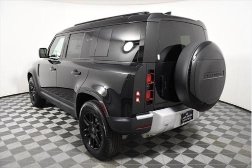 2025 Land Rover Defender 110 P300
