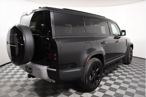 2025 Land Rover Defender 130 P300 S