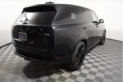 2025 Land Rover Range Rover P530 SE 7 Seat