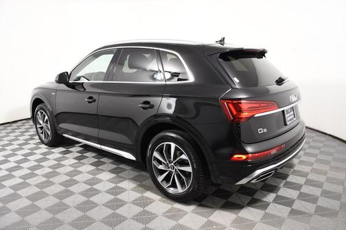 2022 Audi Q5 45 S line Premium Plus