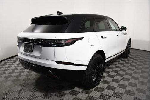 2026 Land Rover Range Rover Velar P250 SE R-Dynamic