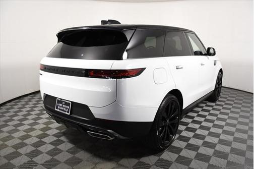 2025 Land Rover Range Rover Sport SE