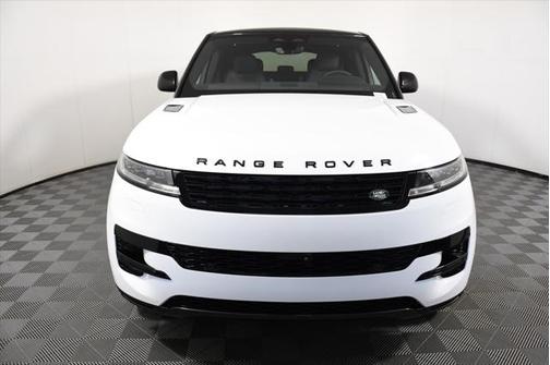 2025 Land Rover Range Rover Sport SE