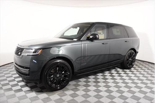 2025 Land Rover Range Rover P400 SE 7 Seat