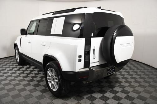 2026 Land Rover Defender 