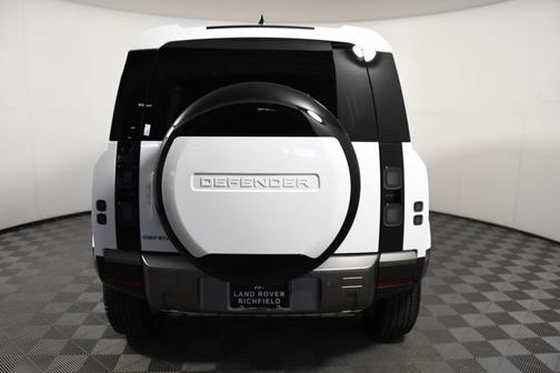 2026 Land Rover Defender 