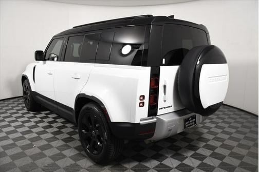 2025 Land Rover Defender 110 P300
