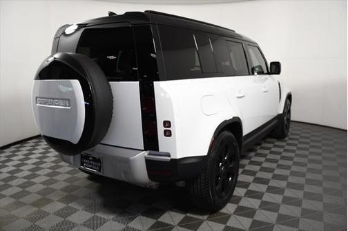 2025 Land Rover Defender 110 P300