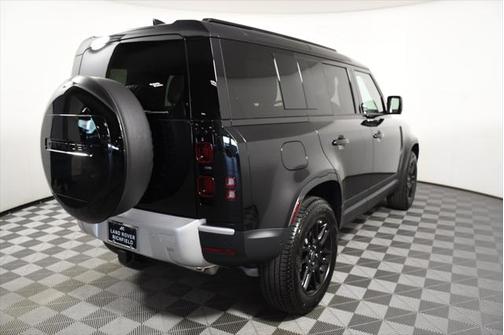 2025 Land Rover Defender 110 P300