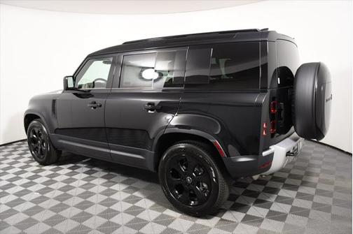2025 Land Rover Defender 110 P300