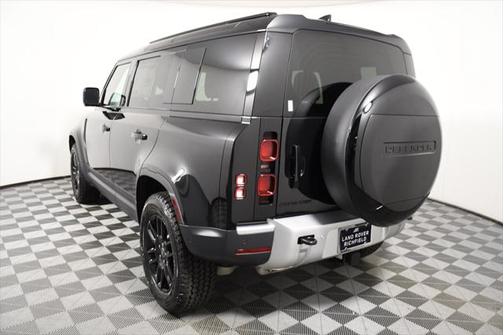2025 Land Rover Defender 110 P300