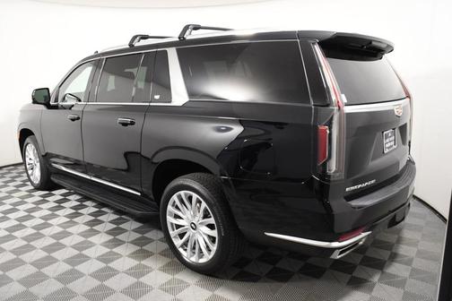 2023 Cadillac Escalade ESV Luxury