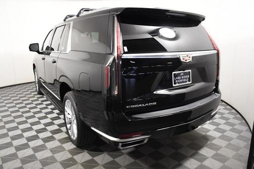 2023 Cadillac Escalade ESV Luxury