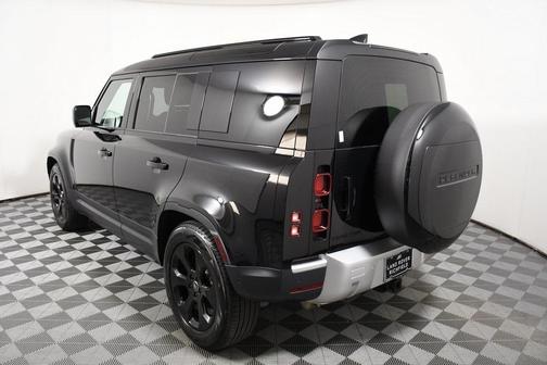 2025 Land Rover Defender 110 P300