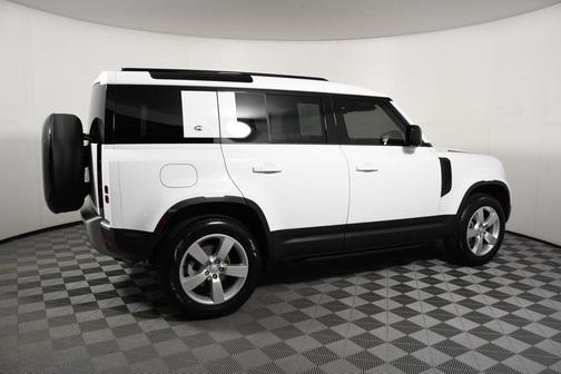 2024 Land Rover Defender 110 P300